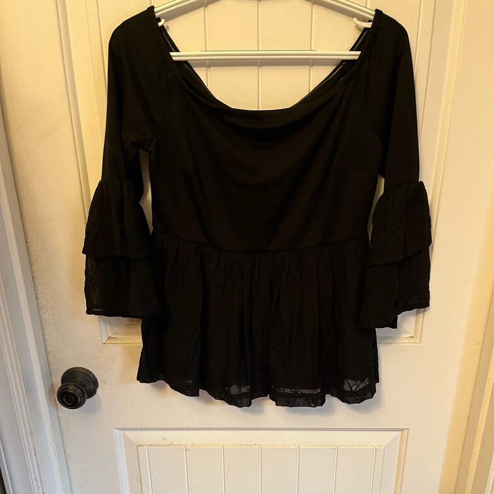 Kaari Black Detailed Shirt